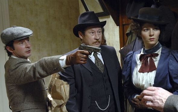 Фрагмент из сериала "Секретная служба Его Величества"