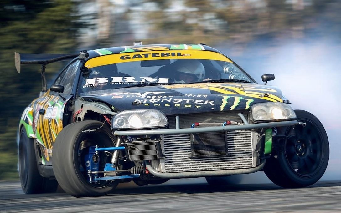 представлен выворот колес .