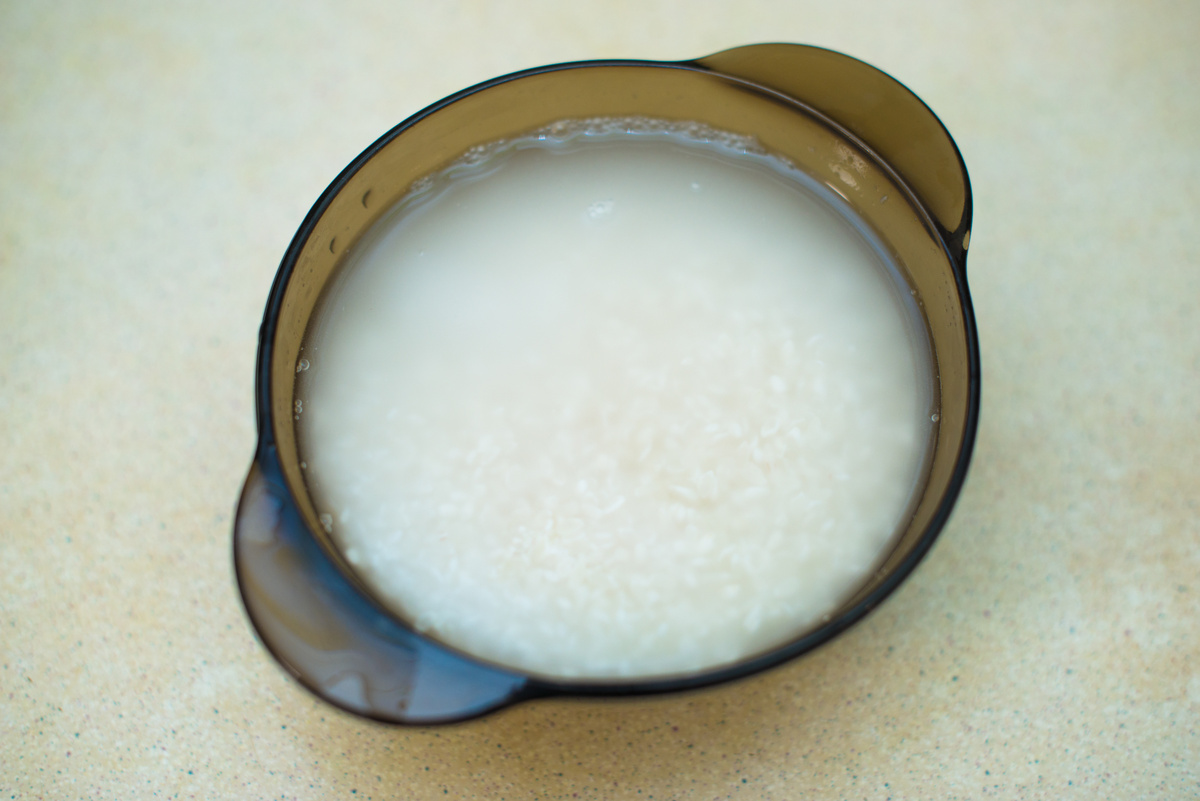 Промываем рис