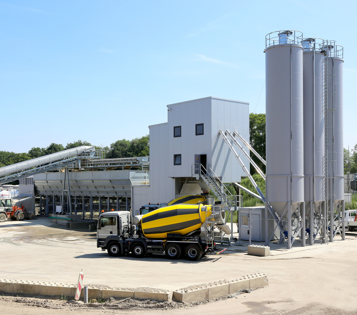 Cтационарныq бетонныq завод компании Швинг-Штеттер