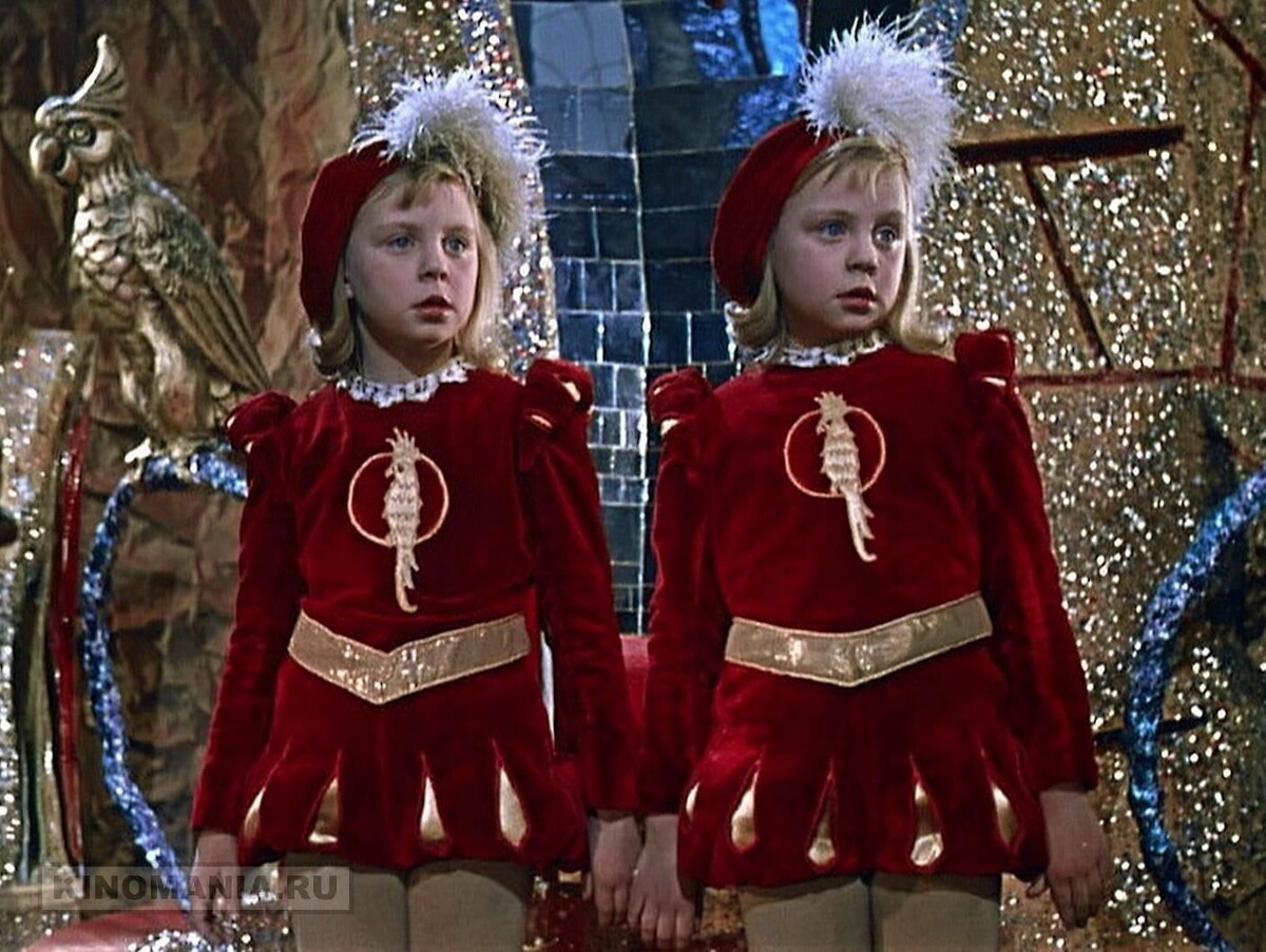 Фильм, сказка «Королевство кривых зеркал», там все наоборот, как сейчас. С такой элитой нас ждет полная адебоп. 