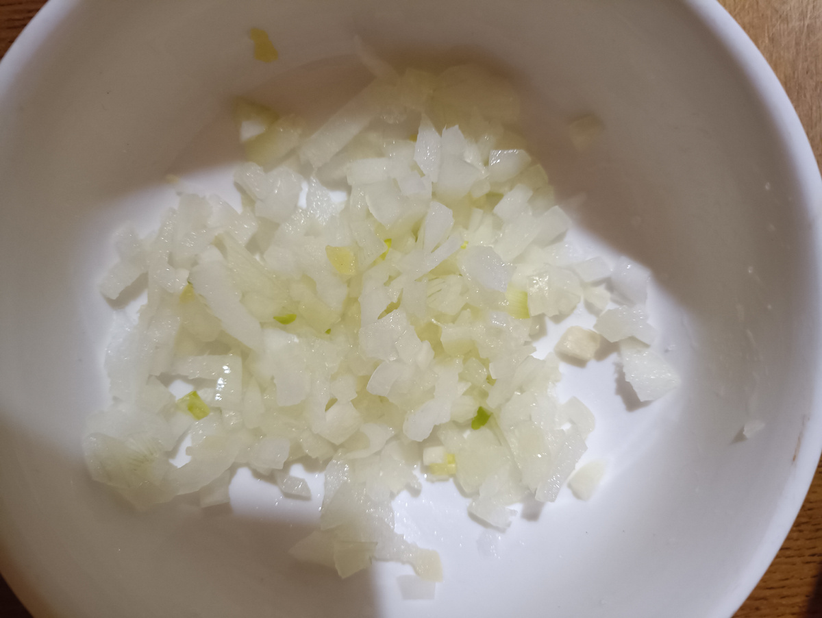 Фото автора. Лук мариновали сахаром, чтоб не горчит.