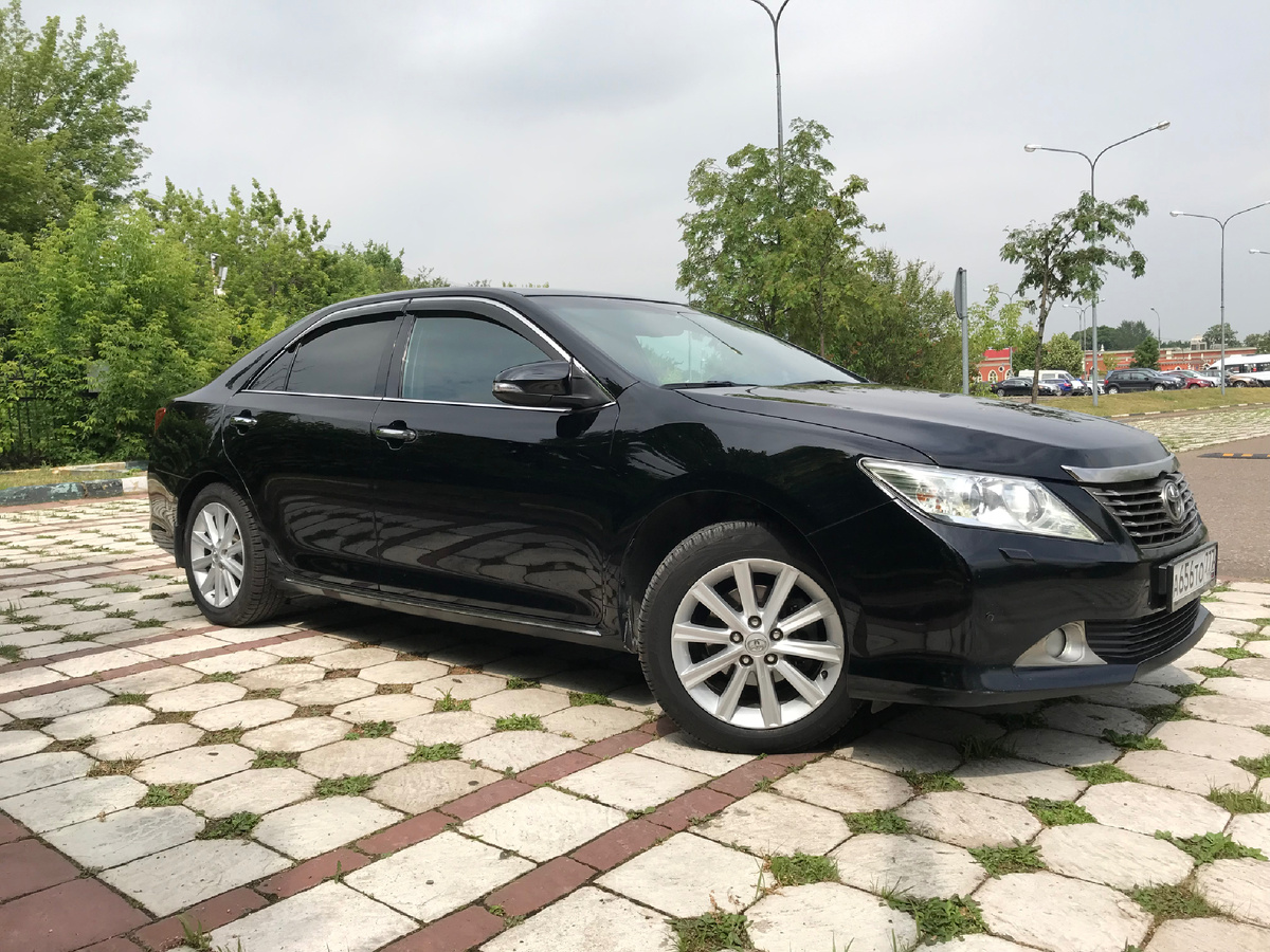 Камри 3.5 2013 года. Купил с пробегом в 2018 году.