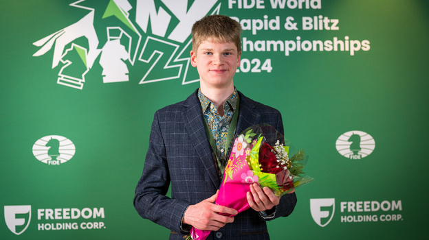    Володар Мурзин.FIDE