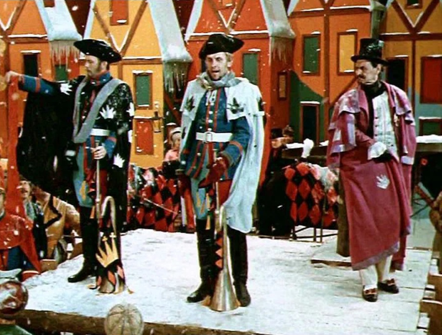 Кадр из фильма "Двенадцать месяцев" (1972)