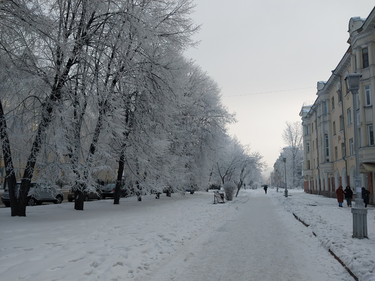 Ближе к центру