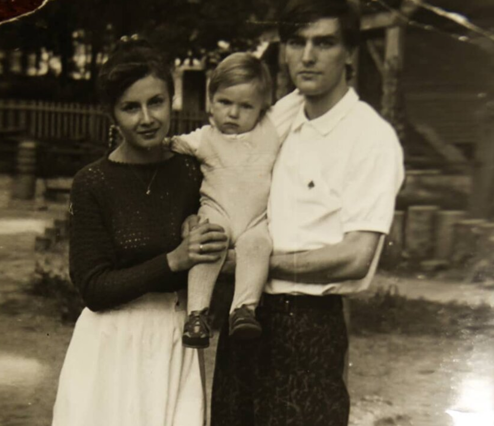 Андрей Державин с женой и сыном