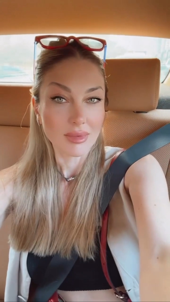 Я вижу, как меняется аудитория, как растёт её осознанность и глубина. Читая сообщения в чате Усиления, я понимаю, с кем хочу работать в 2025 году и кого готова вести на новый уровень.

Твой рост за этот год — колоссальный. Нет смысла придираться к себе или думать, что ты недостаточно осознан(а). На самом деле ты уже делаешь огромный вклад не только в свою жизнь, но и в коллективное пространство.

Важно помнить: изменения не всегда происходят мгновенно. Иногда кажется, что ты застрял(а), но на самом деле идёт глубокая перестройка внутренних и внешних процессов.

Исполнение мечты — это путь. И с каждым шагом он становится быстрее и легче. Всё, что ты делаешь сегодня, уже отражается на том, как будет выглядеть твоя жизнь завтра.

В 2025 я хочу работать с теми, кто готов расти. Готов заглядывать внутрь, брать ответственность и создавать свою реальность осознанно.

Если это про тебя, то я жду тебя в Усилении. Вместе мы создадим пространство, где мечты сбываются, прошлое отпускается, а будущее становится ярче. Ты готов(а)? Тогда вперёд — 2025 наш год.Переходи по ссылке https://alexaonik.com/telegram и присоединяйся к марафону✨жду тебя♥️