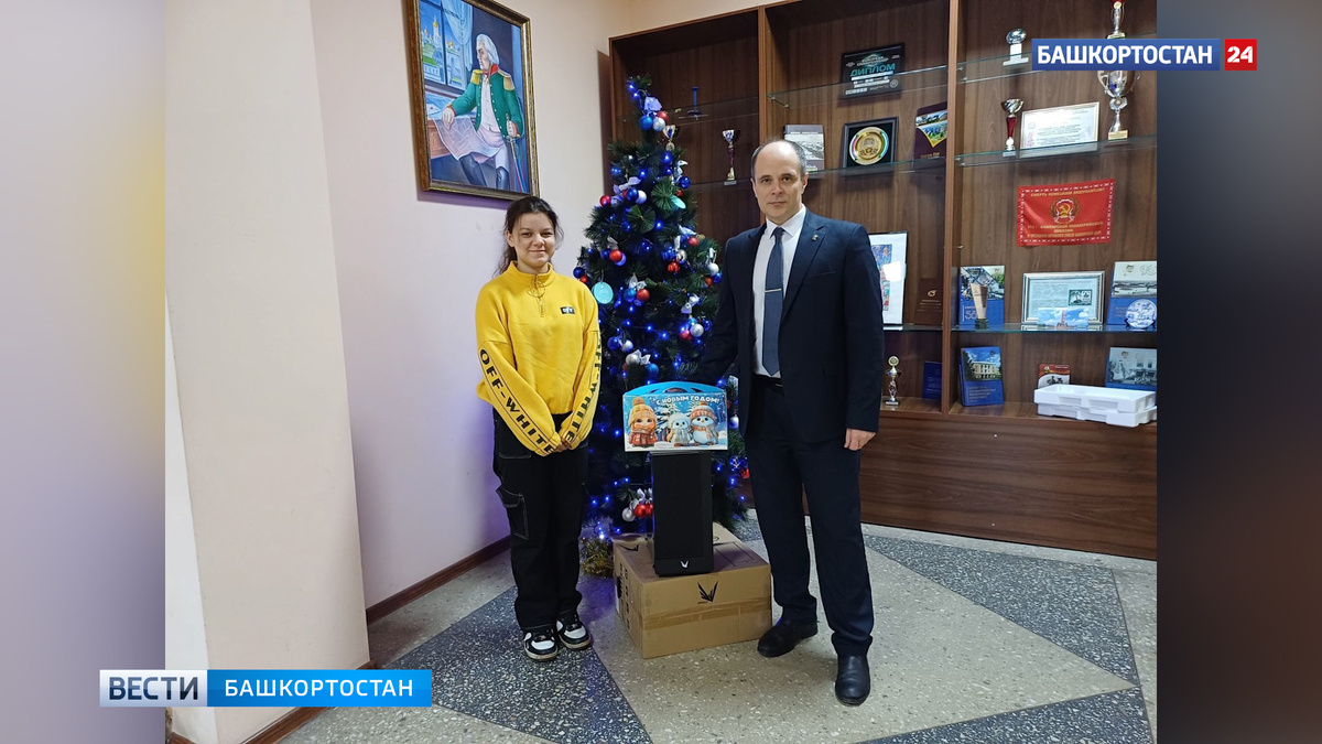    Глава Башкирии Радий Хабиров исполнил мечты участников акции «Елка желаний»