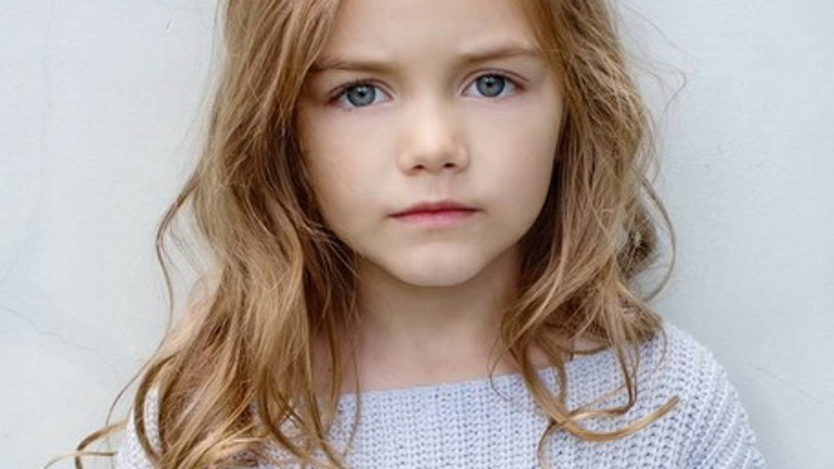 - Никуда я не поеду,я останусь с папой!