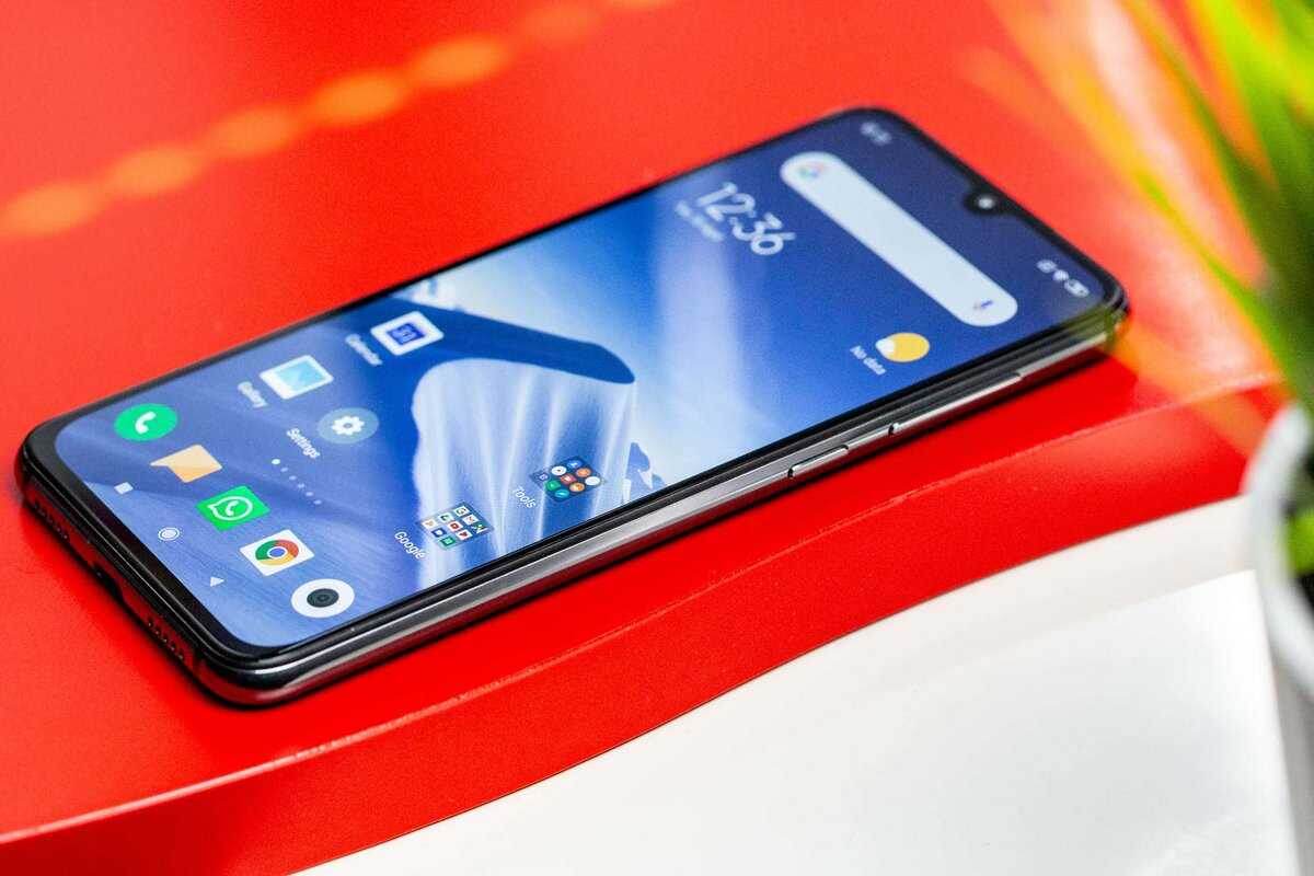    Лучшие недорогие смартфоны 2025 года