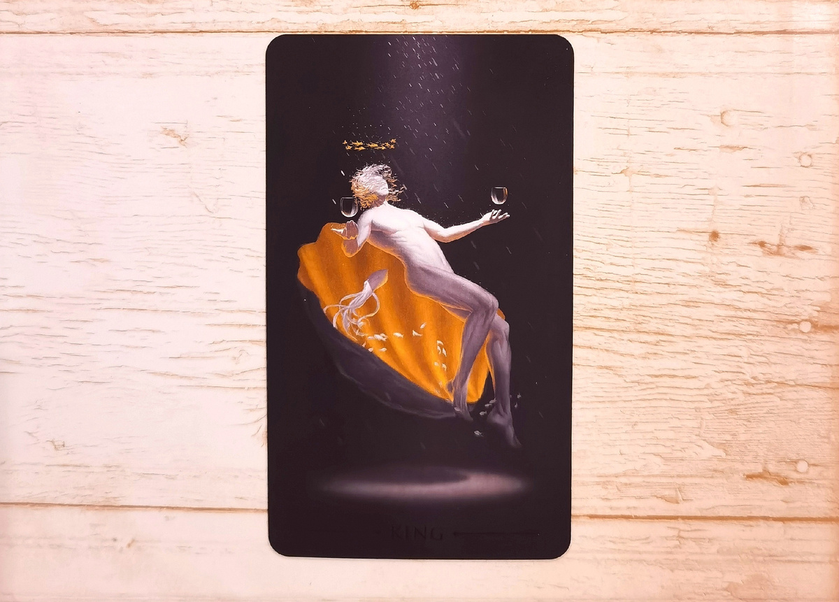 Аркан "Король Кубков". "Истинное черное Таро".