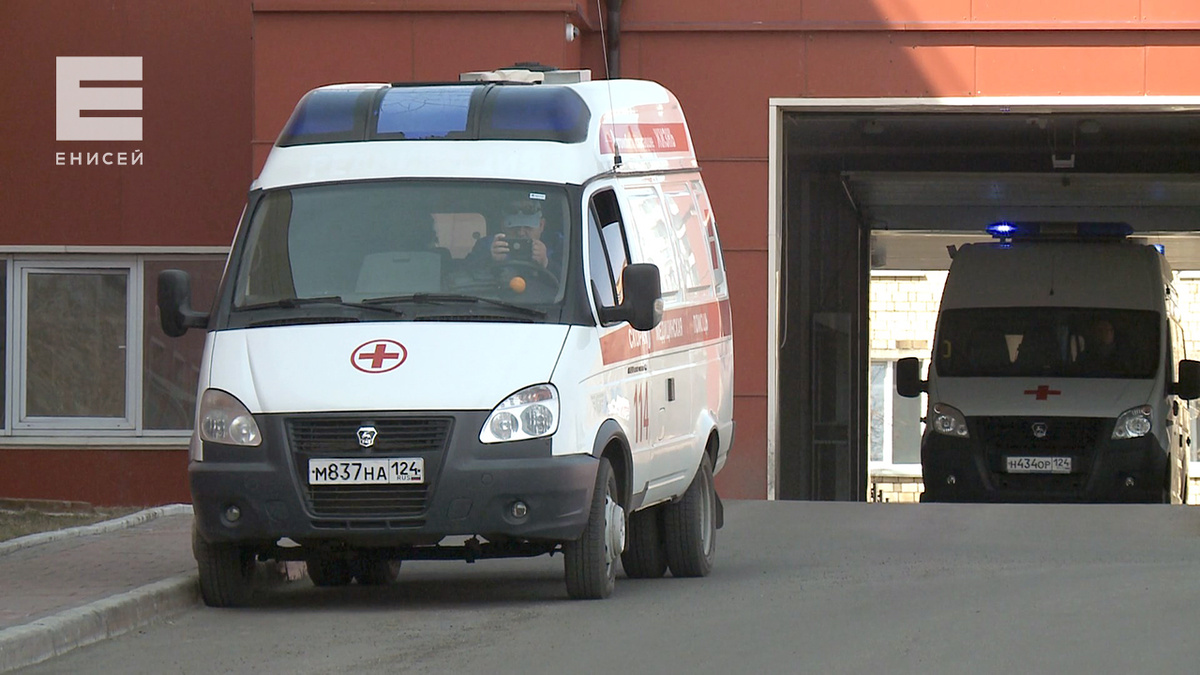     Жителям края рассказали, как сохранить в целости свои глаза во время праздников