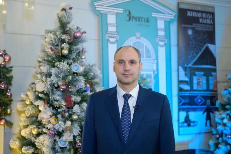    Губернатор Денис Паслер поздравил оренбуржцев с наступающим Новым годом Андрей Севостьянов