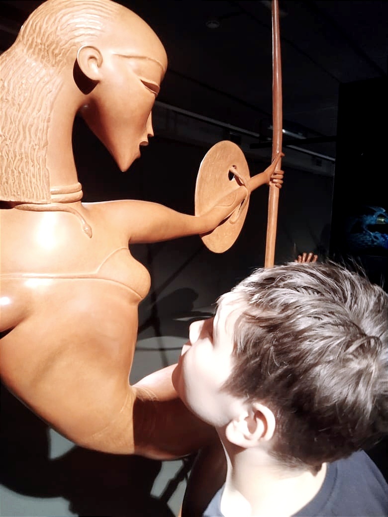 Сеню было не увести с выставки. 