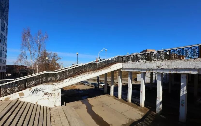    Пешеходный мост через Карла Маркса в Ижевске планируют реконструировать в 2025 году