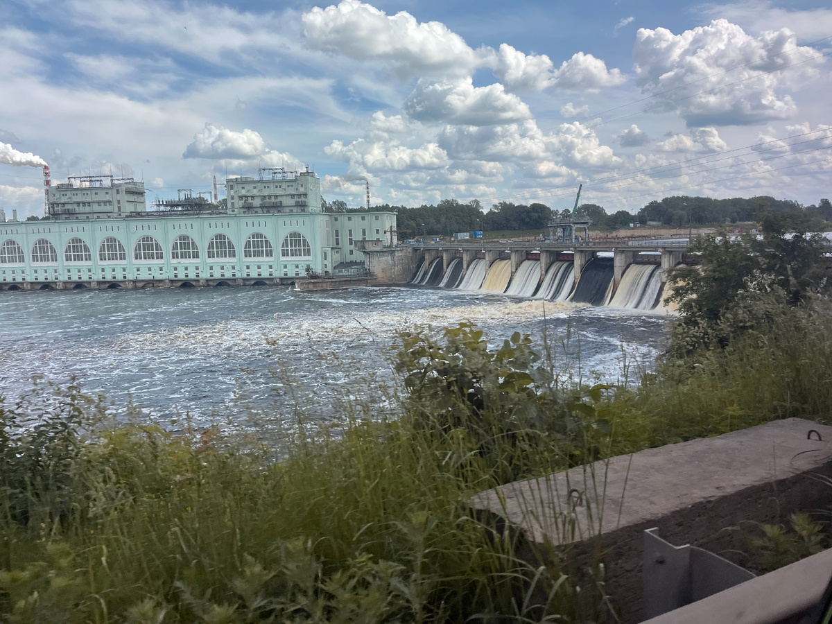 Гидро-электро станция