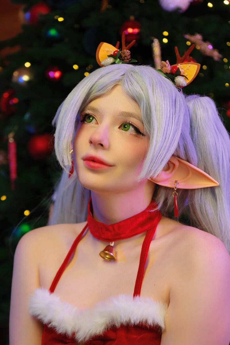 Эротический новогодний косплей на эльфийку Фрирен. Косплеер: ♡ puddingu uwu ♡   📷
