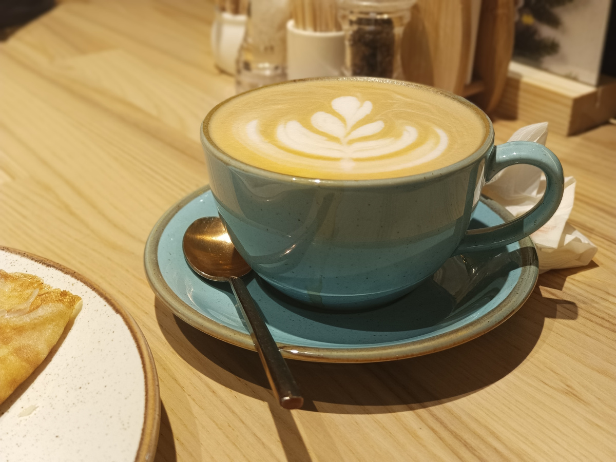 Только кофе и спасает