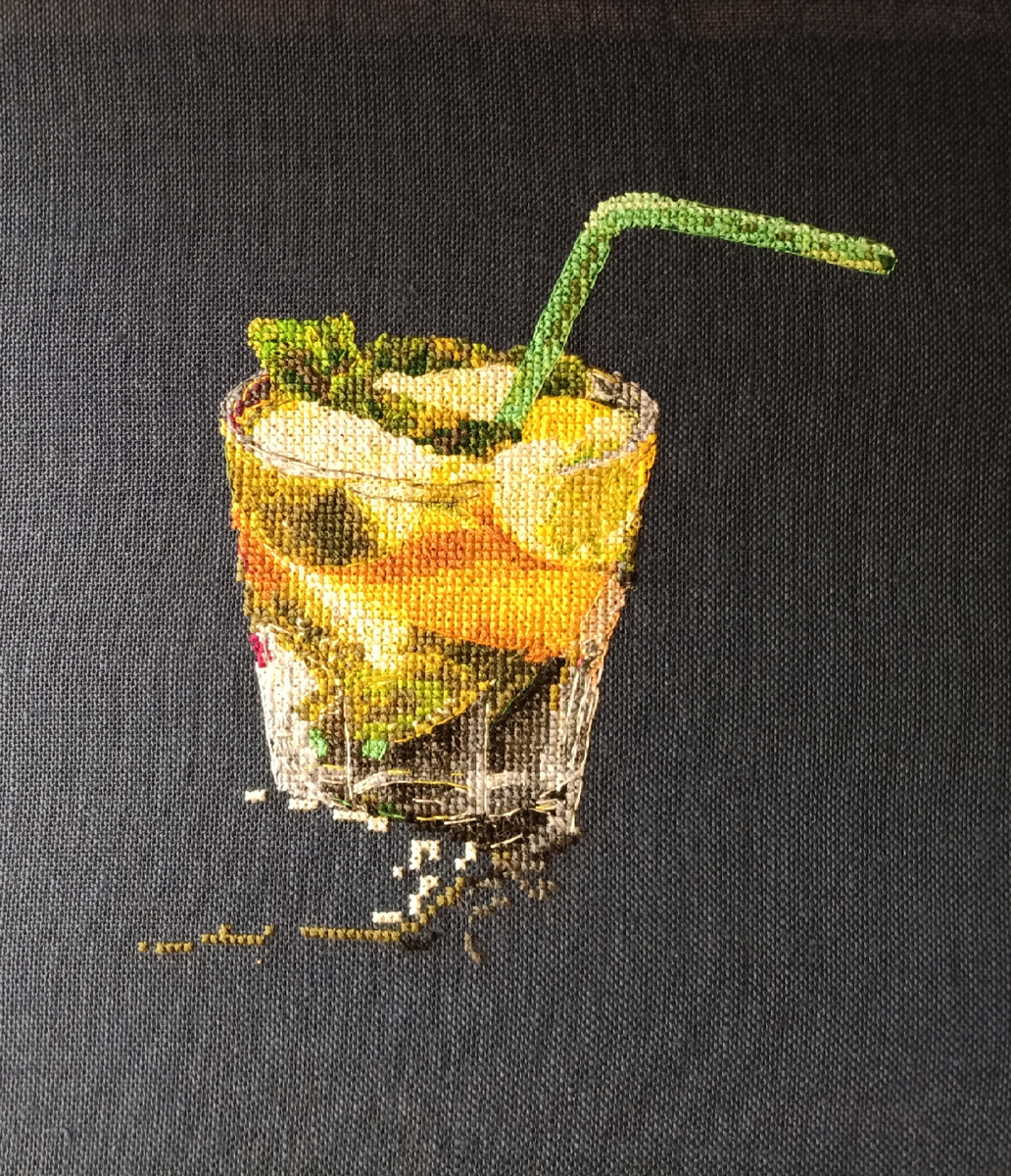 Освежающая встреча, дизайнер Анастасия Ботоногова. Это то, что у меня пока готово.