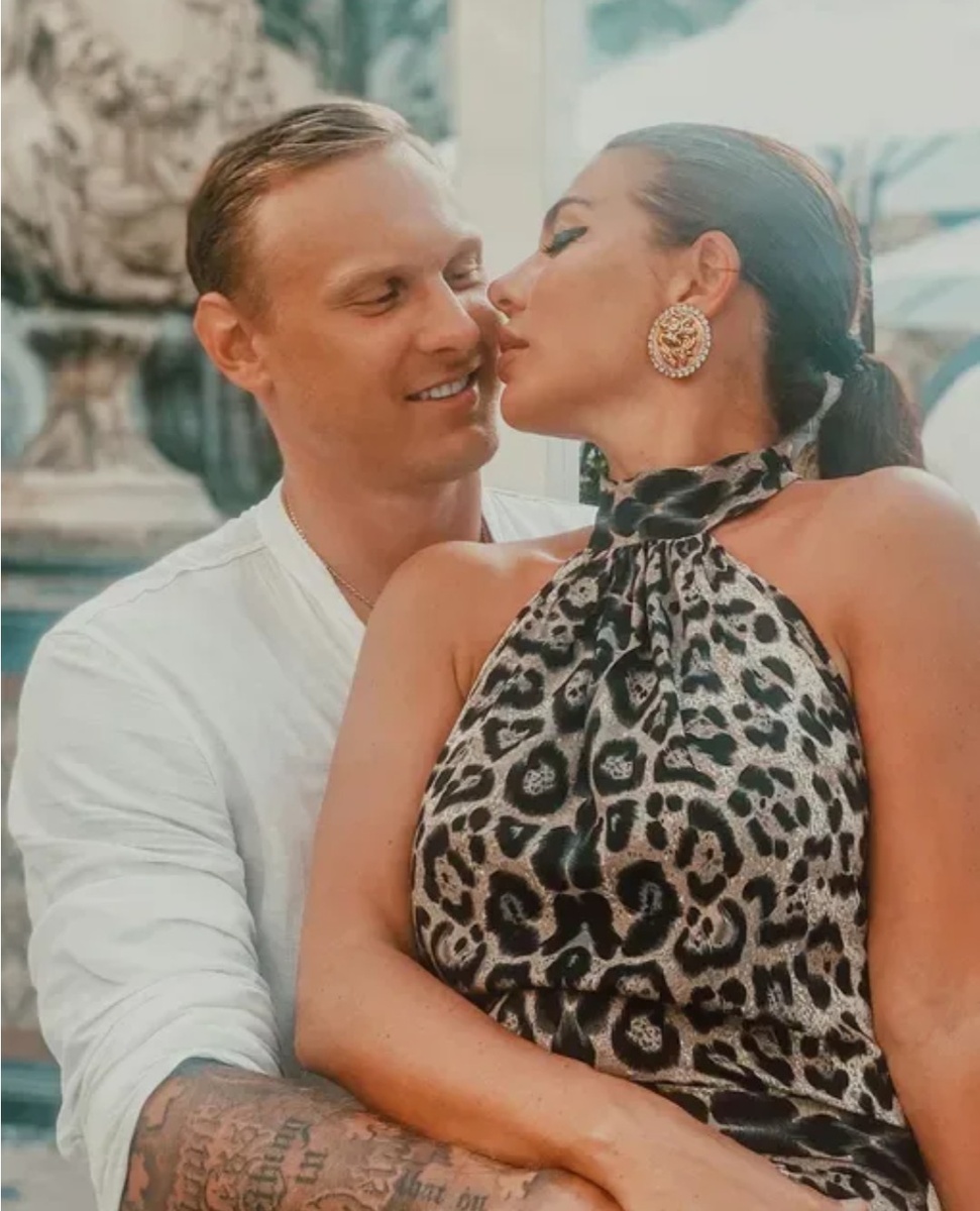 Фото соц сети знаменитости