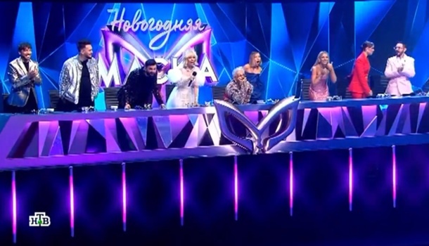 Кто скрывался под масками в «Новогодней Маске", 31.12.24? Кто был Зимней сказкой, Королевской змеёй, салатом Оливье и Новогодней звездой?