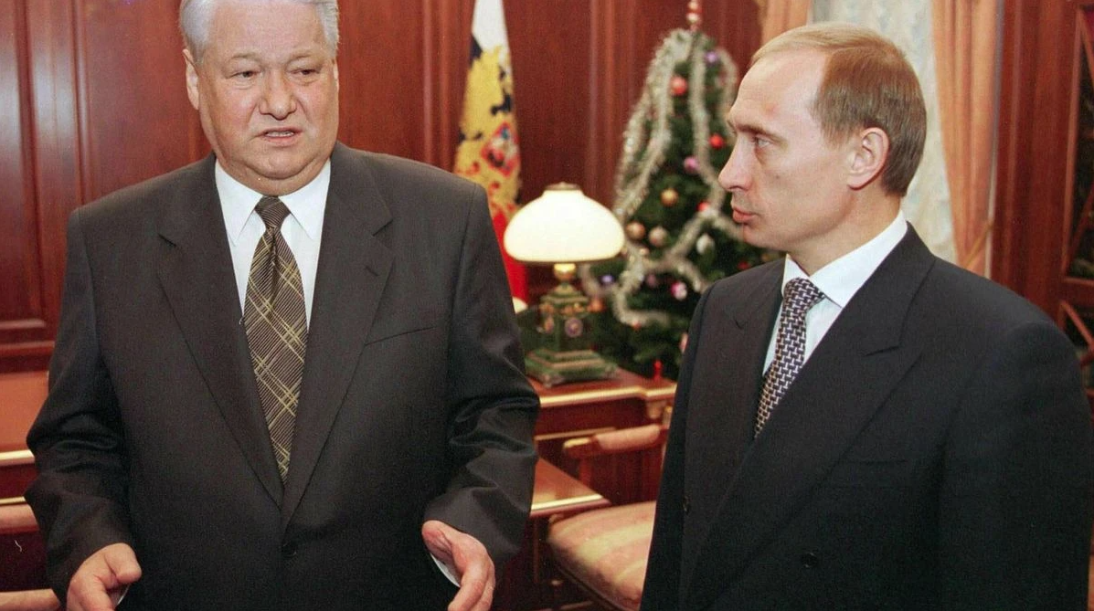 Борис Ельцин (слева) и Владимир Путин 31 декабря 1999 года © picture-alliance / dpa 
