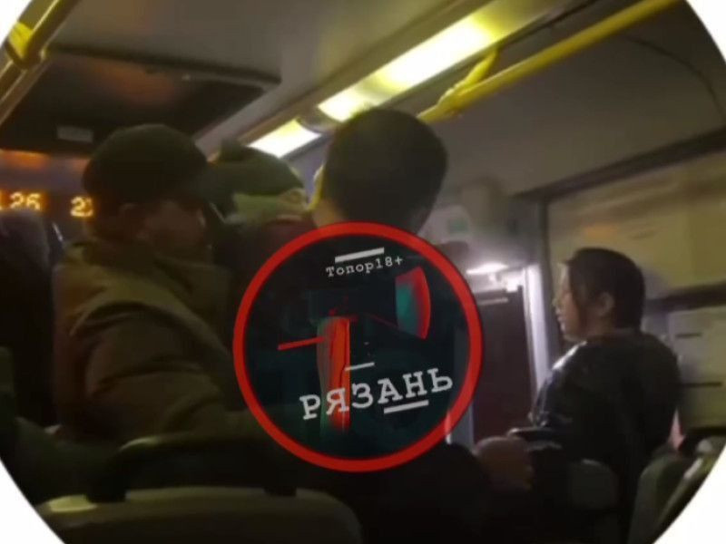    Скрин из видео канала Топор 18+ Рязань