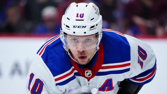    Артемий Панарин набрал 500-е очко в составе "Нью-Йорк Рейнджерс" и побил клубный рекорд Андрей Бурков