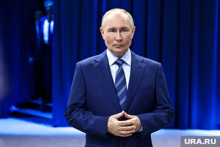 Путин уже поздравил россиян с Новым годом, его обращение увидели жители Камчатки и Чукотки
Фото: Владимир Андреев © URA.RU