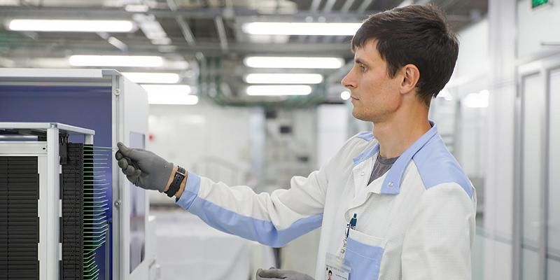 Новый инженерный центр создан в рамках МаИП, на льготных для инвестора условиях (см. ниже).