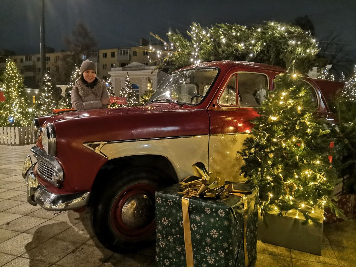 Для тех, кто в Новый год мечтает найти машину под ёлкой. Я уже нашла)