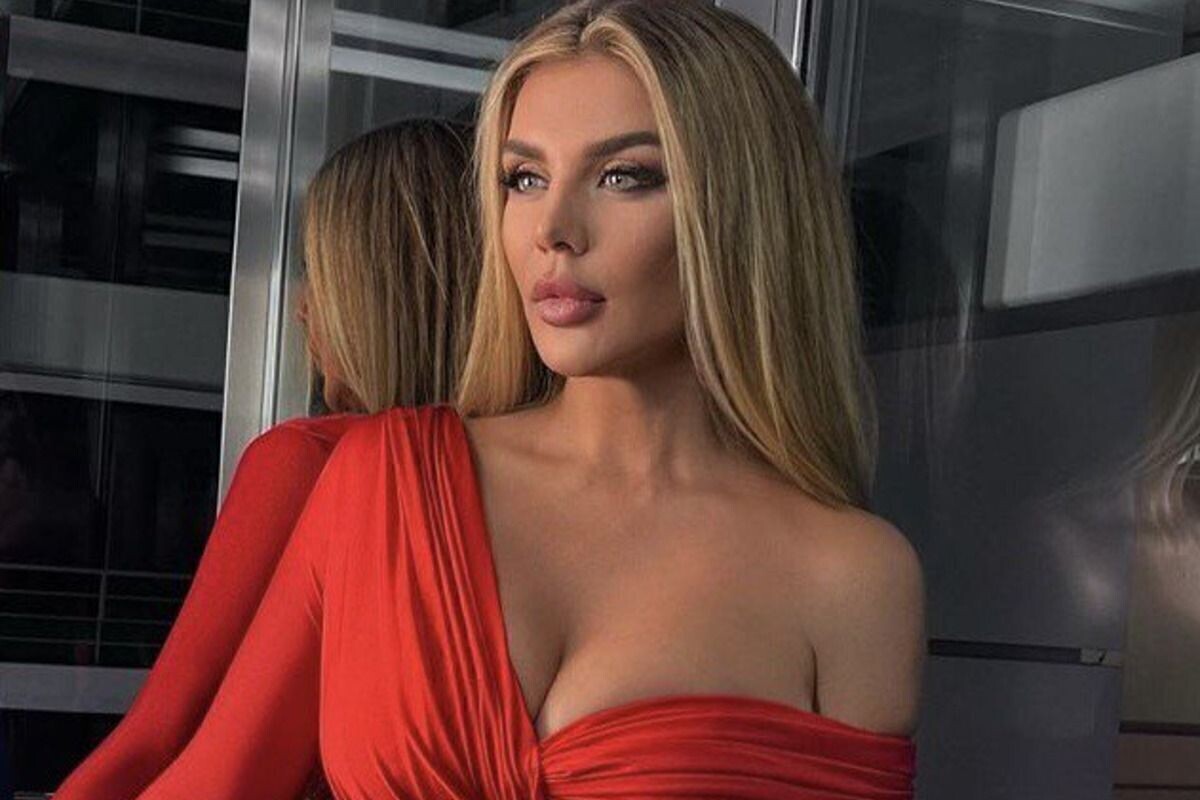 Анна Седокова.