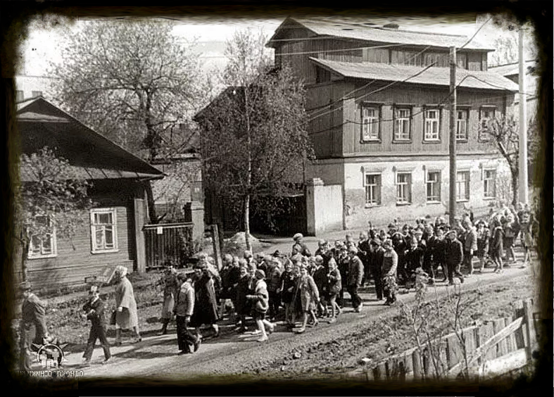 Фото старинного дома в нашем городке. Фото из открытых источников.