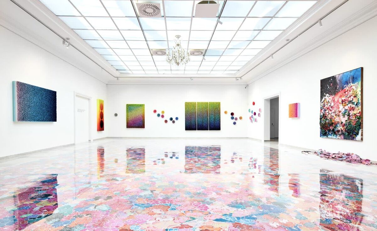 Источник - официальный сайт художника