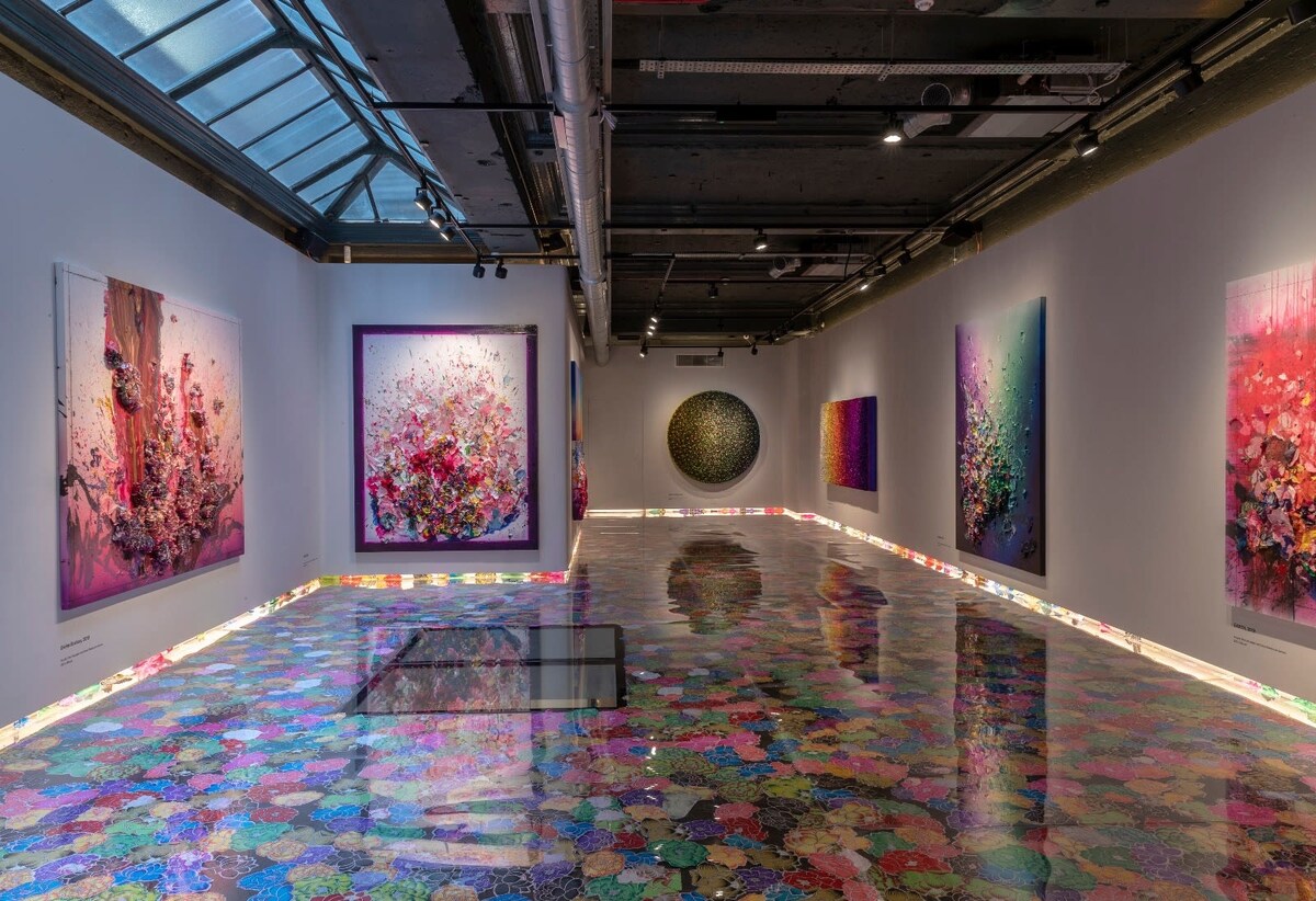 Источник - официальный сайт художника