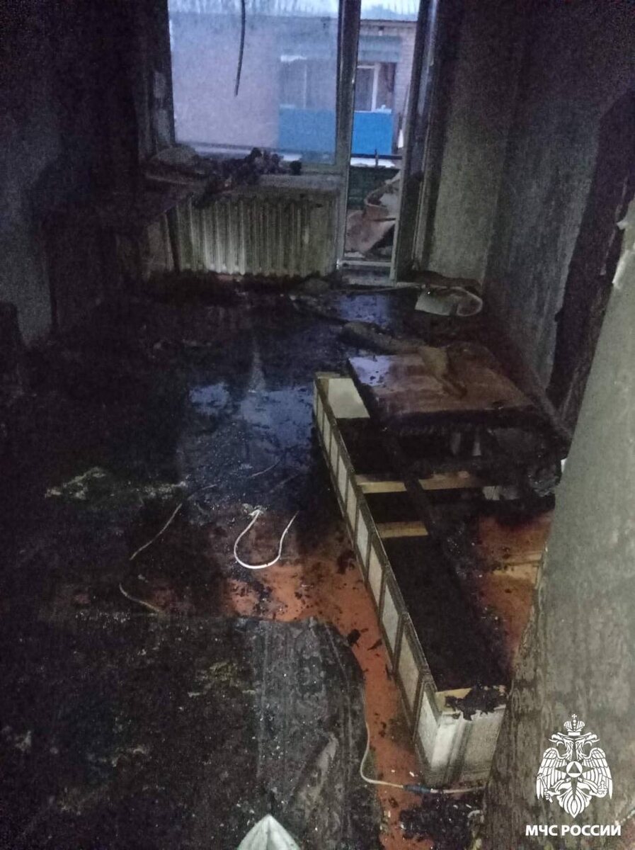    В Кувандыке на пожаре в пятиэтажном доме спасены четыре человека, в том числе двое детей Андрей Севостьянов