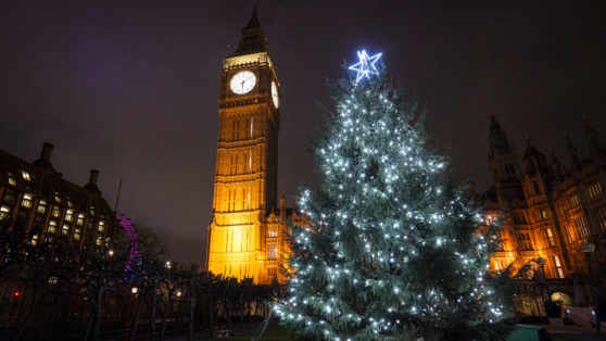    В ряде городов Великобритании отменили новогодние мероприятия из-за непогоды Богдан Герцен