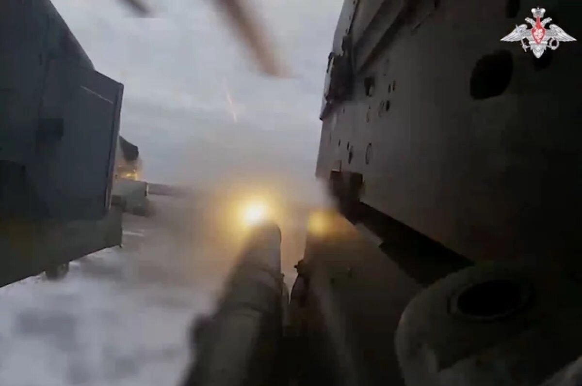    МО РФ показало применение ракеты ЛМУР вертолетом Ка-52М в Курской области