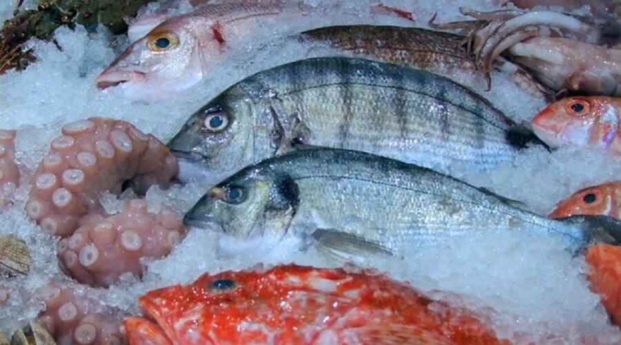    Как нейтрализовать запах рыбы и приготовить её по простому рецепту? Фото: по лицензии PxHere.com