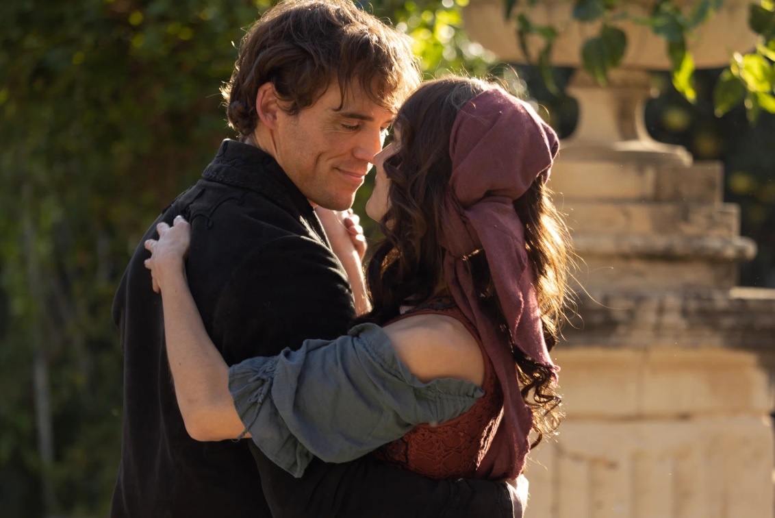 Юные Эдмон и Мерседес. Кадр из сериала "Граф Монте-Кристо", 2024