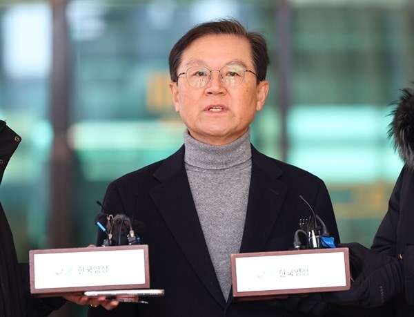    Юн Гап Гын — адвокат президента Юн Сок Ёля