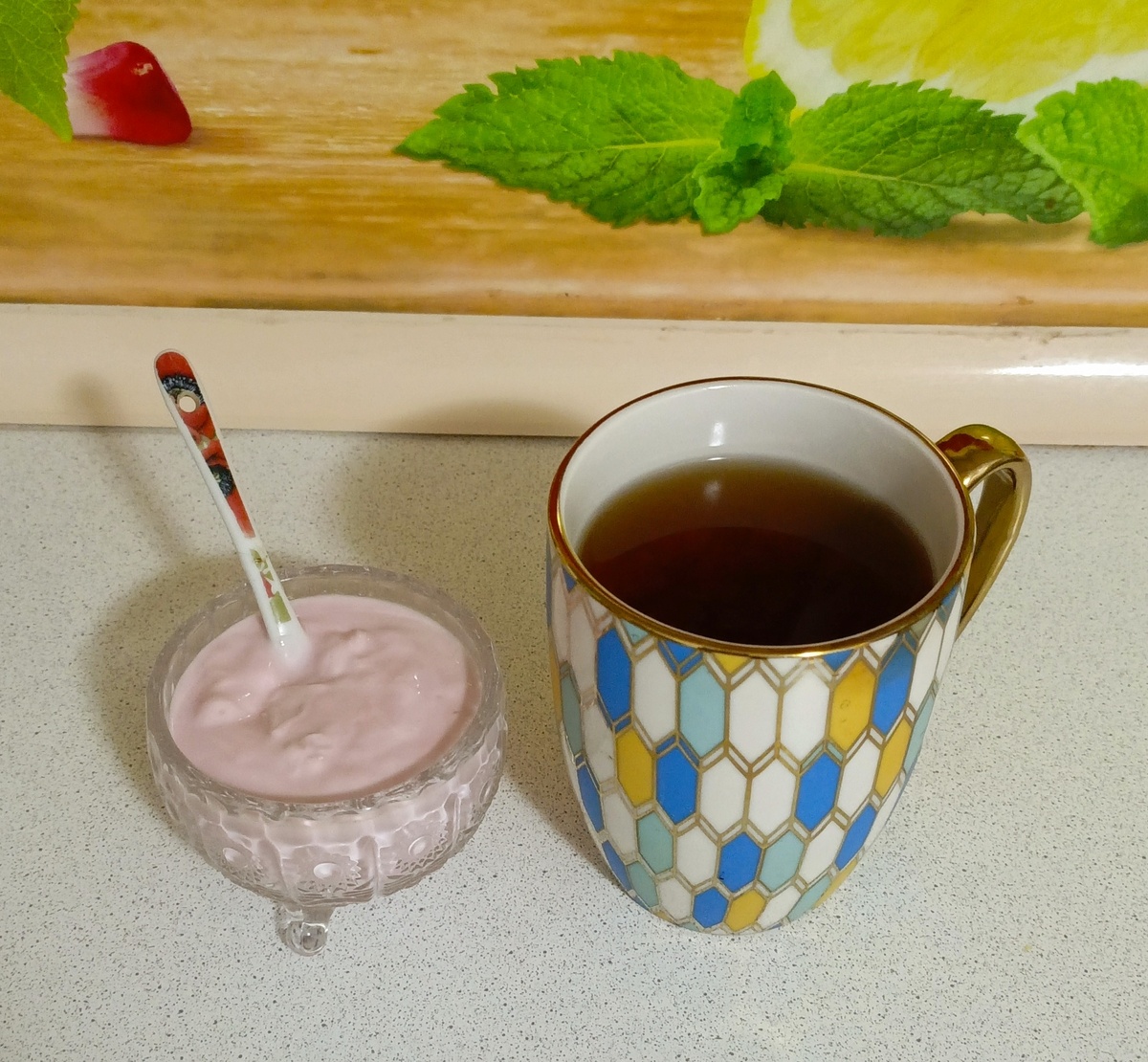 Перекусила йогуртом 103 ккал.