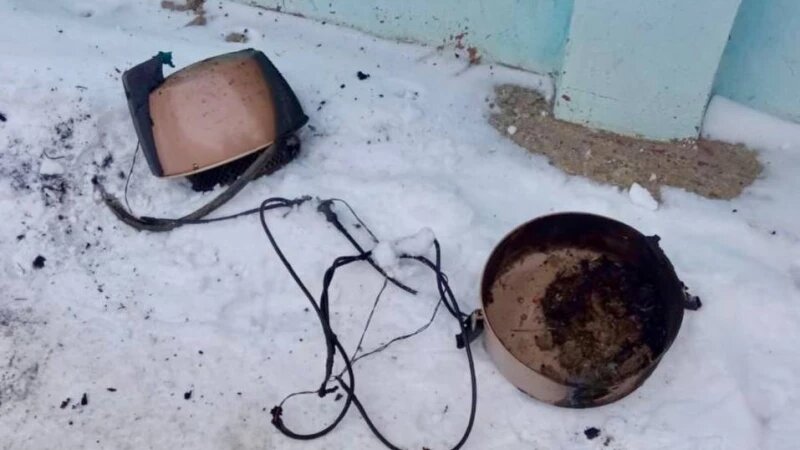     В Барнауле два человека погибли в пожаре из-за пылесоса ГУ МЧС по Алтайскому краю