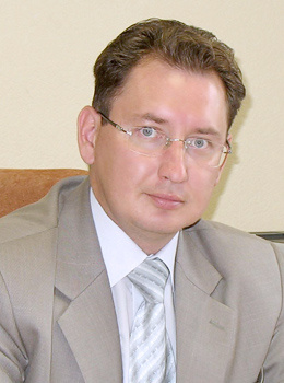 Денис Витальевич