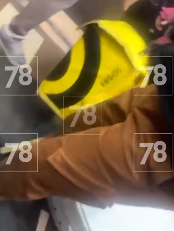 Мобильная съемка в лифте. Скриншот: ТГ-канал "Мигранты - всё как есть". 