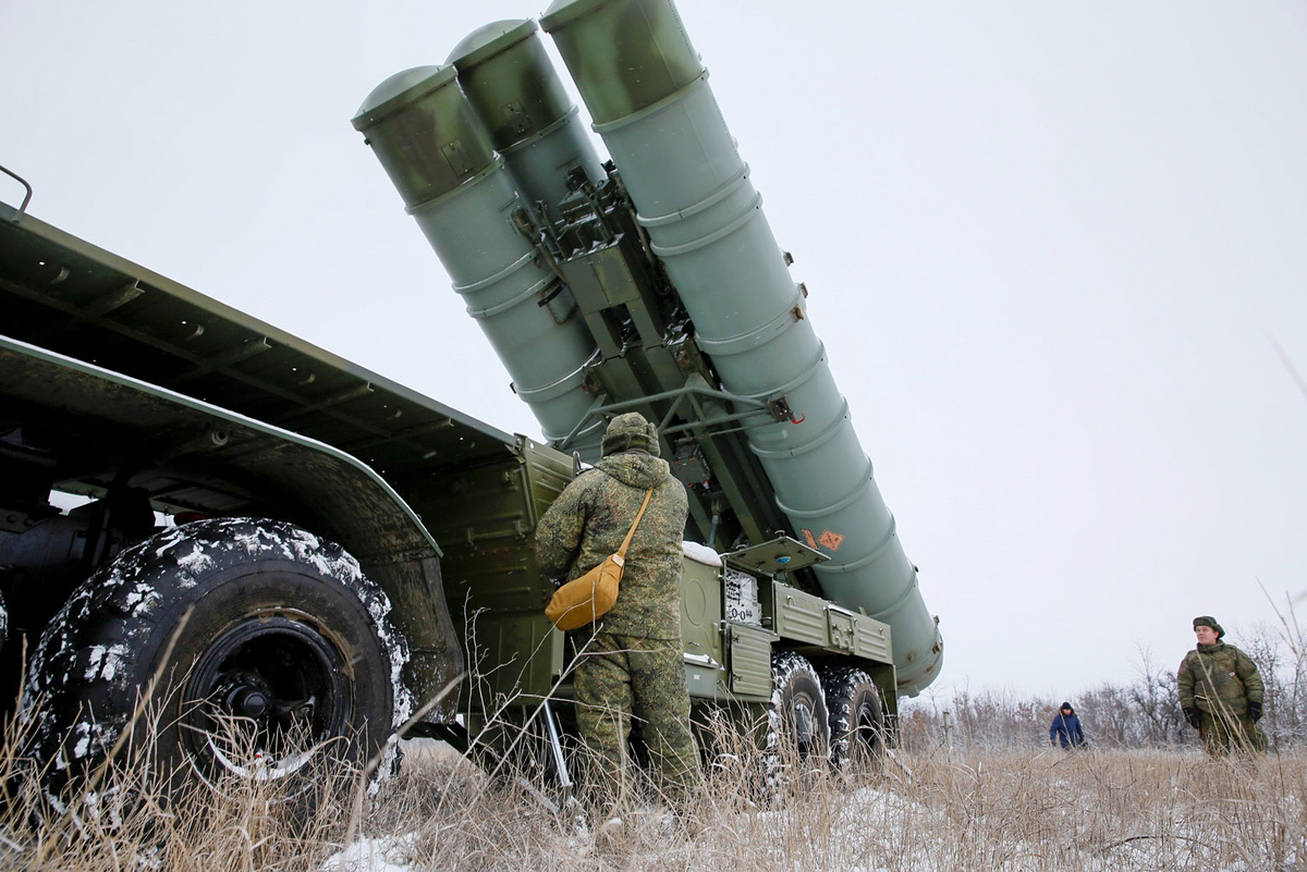 Российские системы ПВО сбили семь реактивных снарядов систем залпового огня HIMARS.  Фото: Фото: пресс-служба Министерства обороны Российской Федерации / mil.ru
