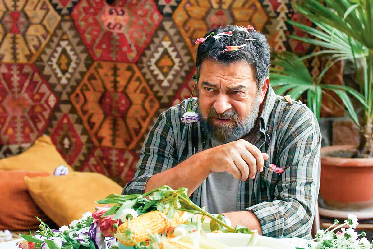    Герой Гранта Тохатяна — любвеобильный каменщик Симон предоставлены пресс-службой онлайн-кинотеатра Premier