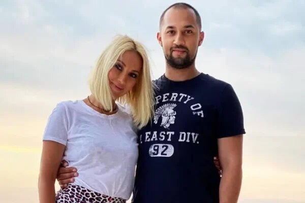    Лера Кудрявцева с сыном. ото: КП