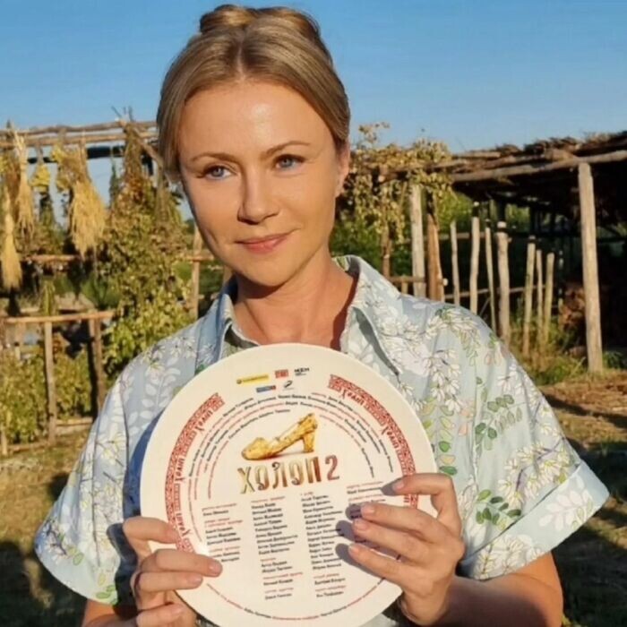 Мария Миронова на съемках фильма «Холоп-2». / Фото: vokrug.tv